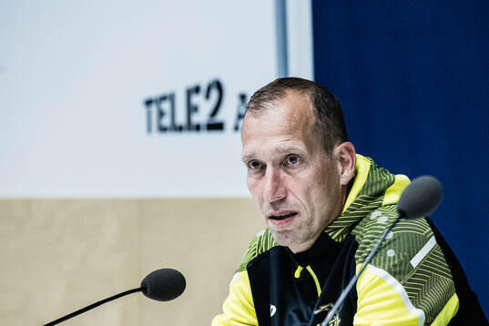 Coach Jeff Strasser of Progres Niederkorn