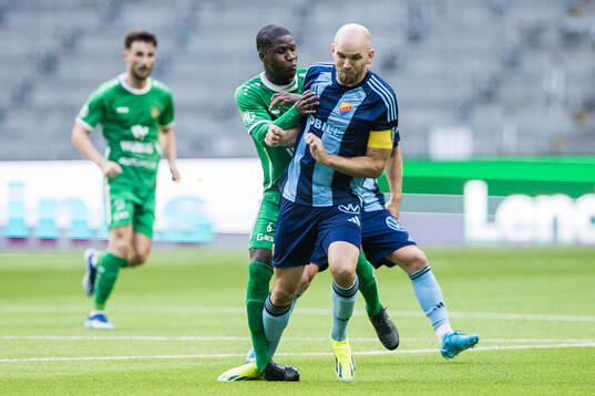 Chris Lybohy of Progres Niederkorn and Marcus Danielson of