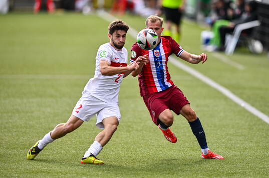 Ali Turap Bulbul of Turkiye in action against Aleksander