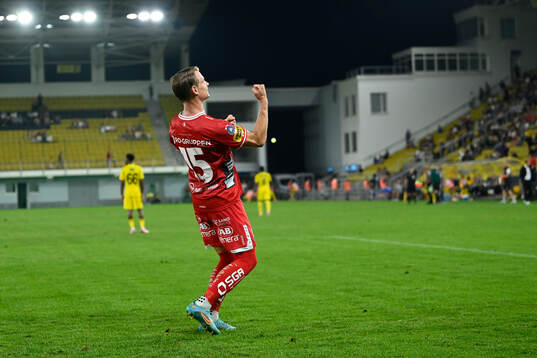 Simon Hedlund of IF Elfsborg celebrates