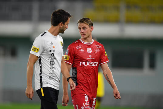 Simon Hedlund of Elfsborg celebrates