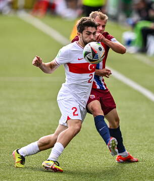 Ali Turap Bulbul of Turkiye in action against Aleksander