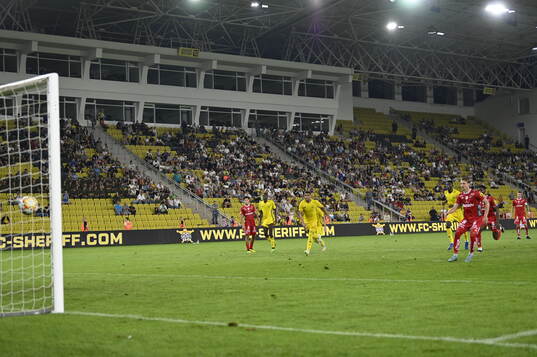 Simon Hedlund of Elfsborg scores the 0-1 goal