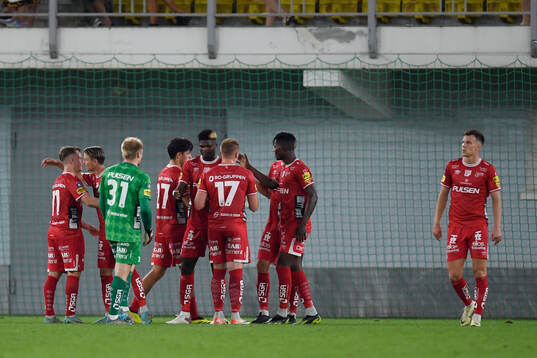 Players of Elfsborg celebrate