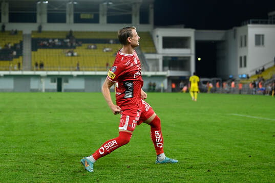 Simon Hedlund of IF Elfsborg celebrates