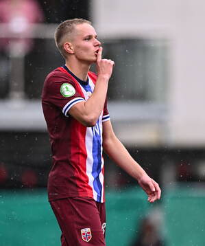 Mats Pedersen of Norway celebrates