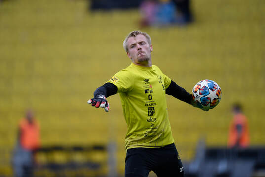 Goalkeeper Isak Pettersson of Elfsborg