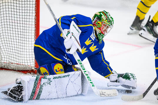 Goaltender Milo Tjärnlund of Sweden