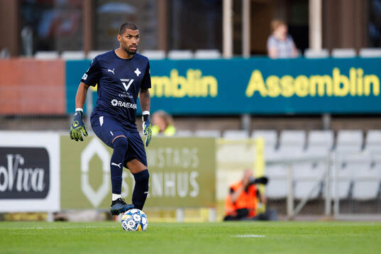 Värnamos målvakt Jonathan Ursin Rasheed