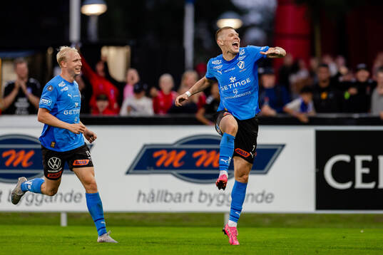 Bläddra bland fler bilder av Fotboll, Allsvenskan, Halmstad - Värnamo