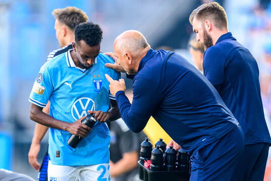 Malmö FFs Taha Ali och målvaktstränare Jonnie Fedel