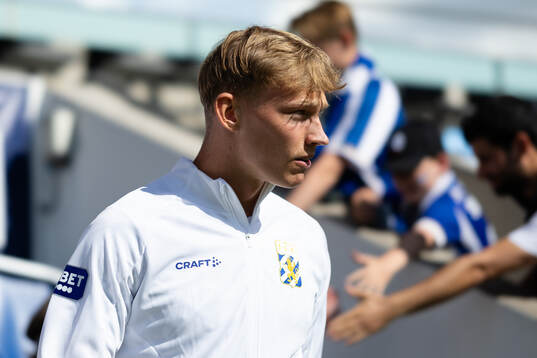 IFK Göteborgs Laurs Skjellerup innan fotbollsmatchen i