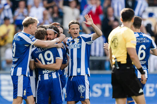 IFK Göteborgs Gustav Svensson jublar
