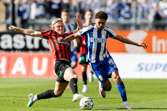 Brommapojkarnas Adam Skanning Jakobsen och IFK Göteborgs