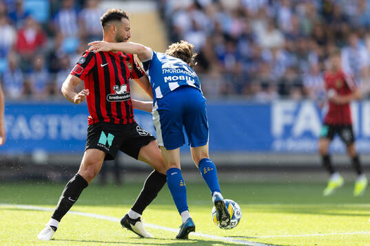 Brommapojkarnas André Calisir och IFK Göteborgs Kolbeinn
