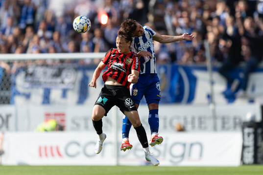 Brommapojkarnas Alex Timossi Andersson och IFK Göteborgs