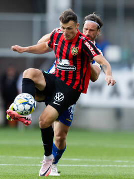 IFK Göteborgs Gustav Svensson och Brommapojkarnas Adam