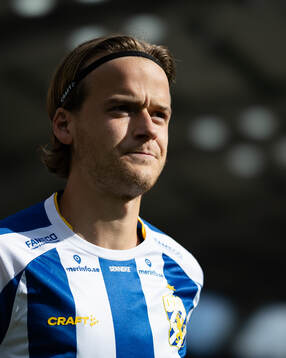 IFK Göteborgs August Erlingmark innan fotbollsmatchen i