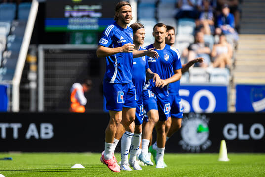 IFK Norrköpings Christoffer Nyman på uppvärmningen
