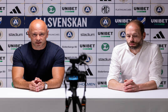 Kalmars tränare Stefan Larsson och IFK Norrköpings
