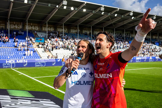 IFK Norrköpings Christoffer Nyman och målvakt David Mitov