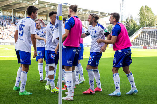 IFK Norrköpings spelare jublar