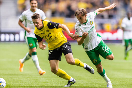 Mjällbys Elliot Stroud och Hammarbys Hampus Skoglund