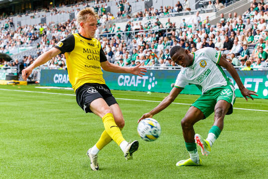 Mjällbys Herman Johansson och Hammarbys Bouzomana Toure
