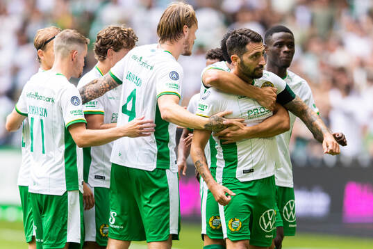 Hammarbys Nahir Besara jublar