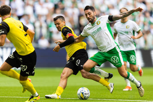 Mjällbys Jesper Gustavsson och Hammarbys Nahir Besara