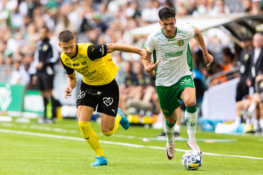 Mjällbys Arvid Brorsson och Hammarbys Deniz Gul