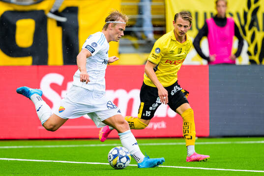 Djurgårdens Tobias Gulliksen och Elfsborgs Simon Hedlund