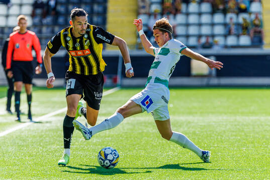 Häckens Amor Layouni och Västerås Max Larsson