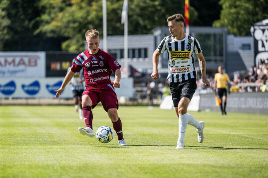 Gefles Adrian Edqvist och Landskronas Robin Dzabic