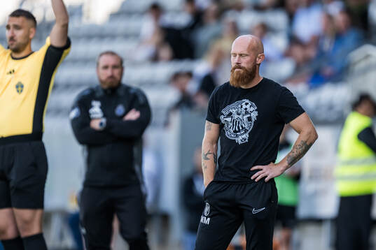 Landskronas tränare Max Mölder deppar