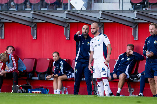 Östers tränare Martin Foyston och Sebastian Hedlund