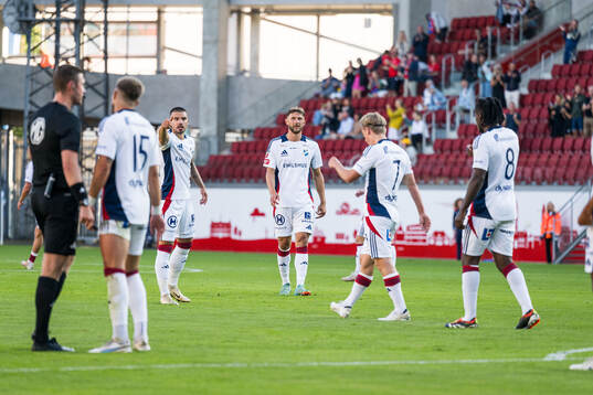 Östers Vladimir Rodic och Alibek Aliev deppar