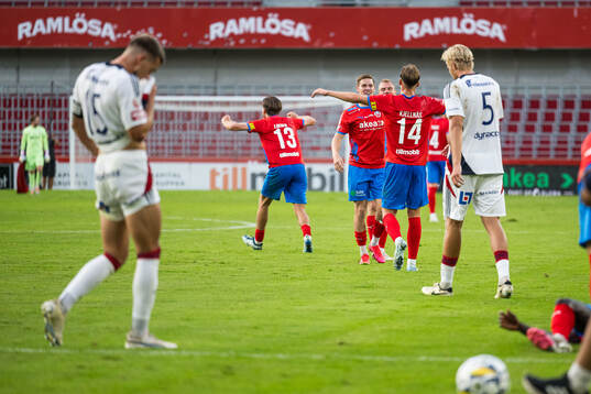 Helsingborgs Wilhelm Loeper, Lukas Kjellnäs och Taylor