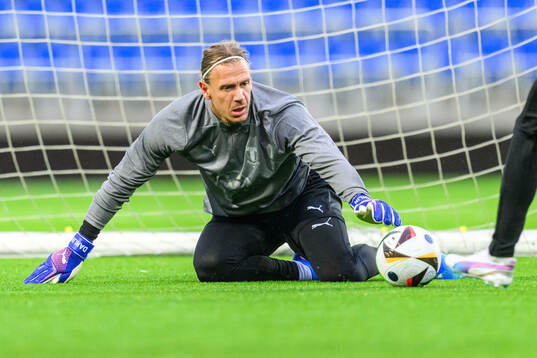 Goalkeeper Johan Dahlin of Malmö FF