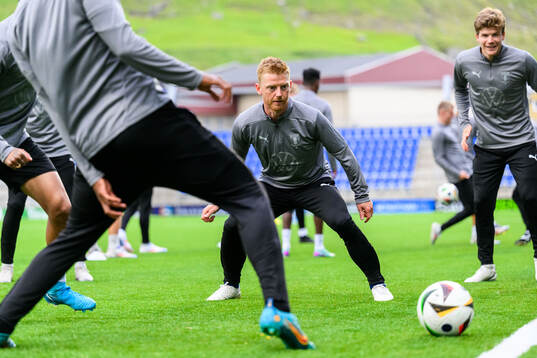 Anders Christiansen and Oliver Berg of Malmö FF