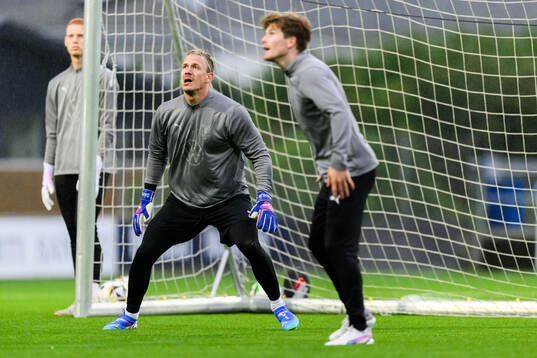 Goalkeeper Johan Dahlin and Oliver Berg