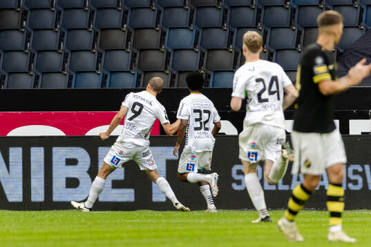 GAISs Gustav Lundgren jublar