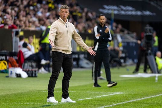 AIKs tränare Mikkjal Thomassen