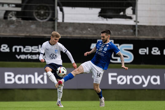 Hugo Bolin of Malmö FF and Rene Joensen of Klaksvik