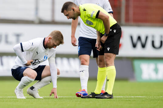 Anders Christiansen of Malmö FF in pain