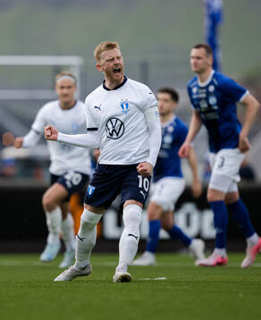 Anders Christiansen of Malmö FF celebrates the 1-2 goal