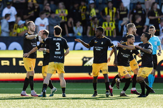 Filip Bojic of Diddeleng celebrates