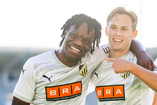 Jeremy Agbonifo and Pontus Dahbo  of Häcken celebrate the