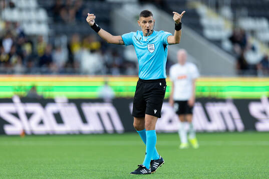 Referee Igor Stojchevski
