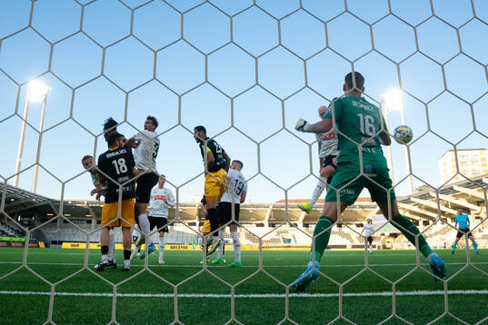 Johan Hammar of Häcken scores 6-1 with a header